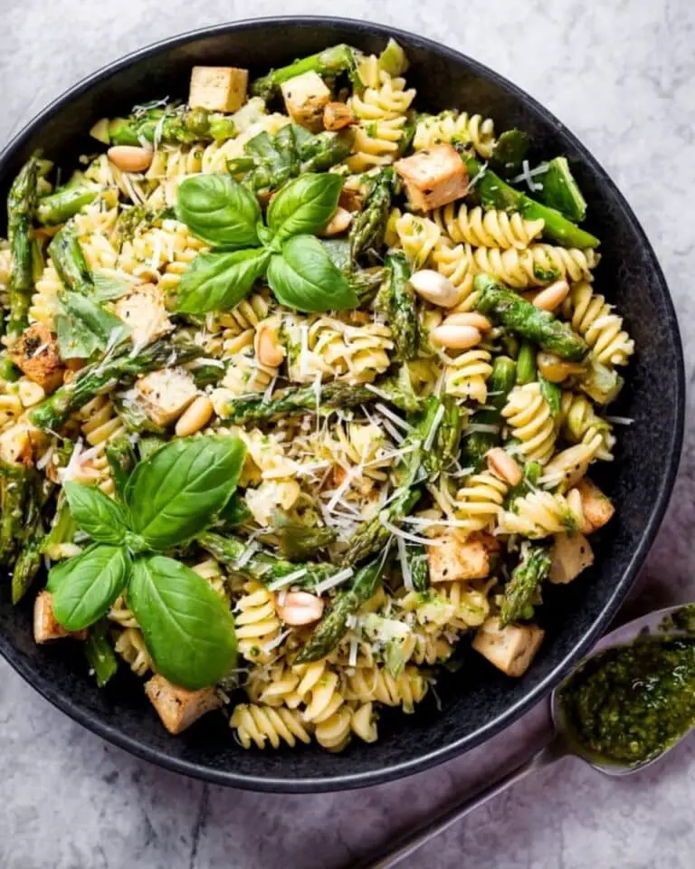 Grilled Chicken and Asparagus Pesto Pasta Recipe
