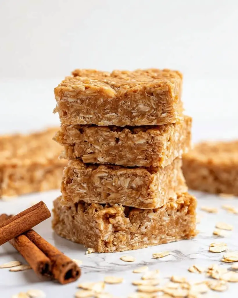 3 Ingredient Cinnamon Apple Oatmeal Bars Recipe