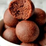 Healthy Chickpea Brownie Bites (Flourless and Sugar-Free) Recipe