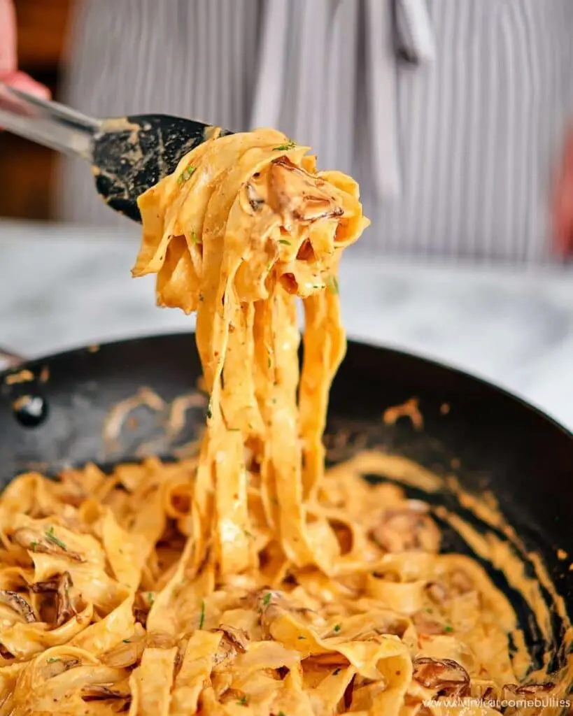 Marry Me Cabbage Pasta with Roasted Cabbage and Sun-Dried Tomato Cream Sauce Recipe